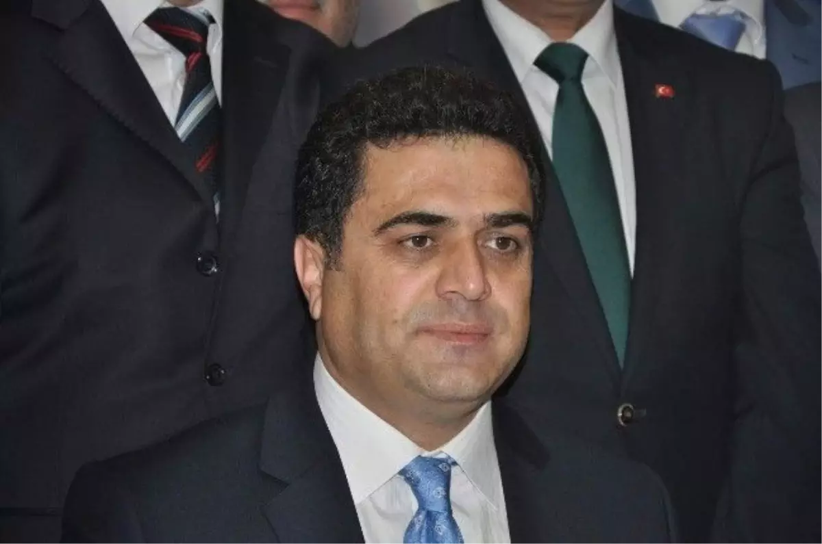 AKP İl Başkanı Kuru, Sivas Belediye Başkanı Aday Adayı Oldu AKP İl Başkanı Kuru, Sivas Belediye Başkanı Aday Adayı Oldu