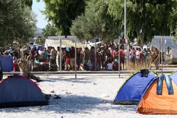 AB ile Yapılan Anlaşma da Midilli'ye Geçişleri Durduramadı