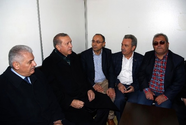 Cumhurbaşkanı Erdoğan, Taksicilerin Açtığı Pankarta Kayıtsız Kalmadı