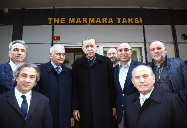Cumhurbaşkanı Erdoğan, Taksicilerin Açtığı Pankarta Kayıtsız Kalmadı
