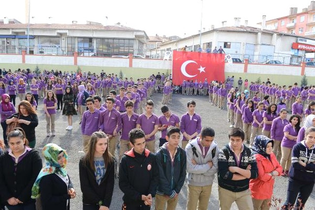Nevşehir Lisesi Bin Kişiyle