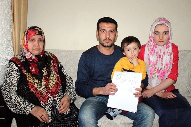 Yeğenine Öz Kızım Dedi Kimlik Çıkardı Babasından Kaçırdı