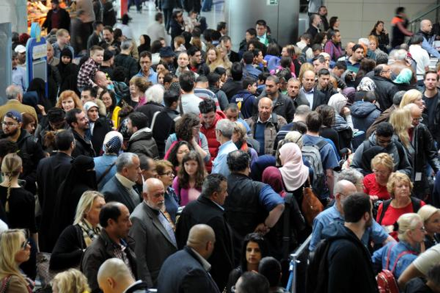 Atatürk Havalimanı'nda Arıza! 15 Dakika Yurda Giriş Çıkış Yapılamadı