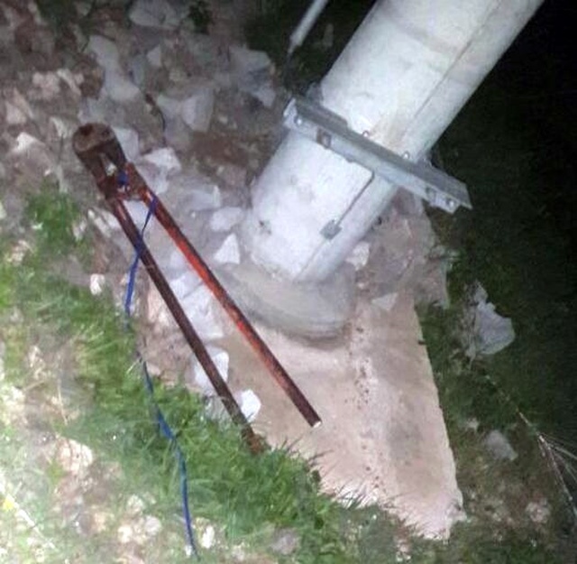 Elektrik Akımına Kapılan Hırsız Öldü