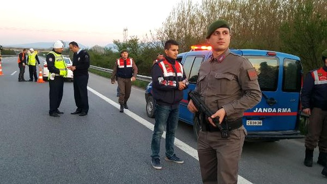 TEM'de 'Bomba Yüklü Otomobil' Alarmı