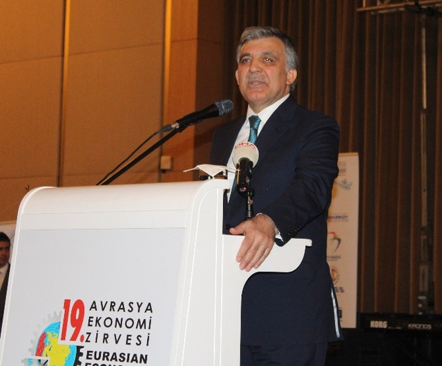 Abdullah Gül: Rusya ile Sorunların Acilen Düzeltilmesi Gerek