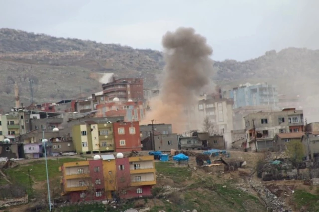 Erdoğan ve Bahçeli Gündeme Getirdi, Şırnak'ta Bomba Dolu Bina Uzaktan Patlatıldı