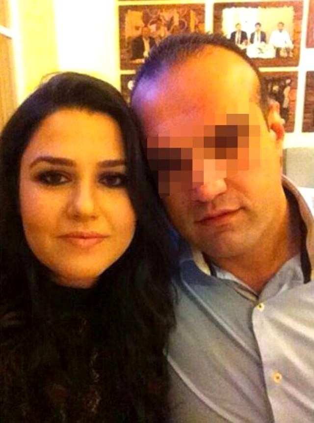Ev Hanımını On Kez Bıçaklayarak Öldürdüler! Kocası Kanlar İçinde Buldu