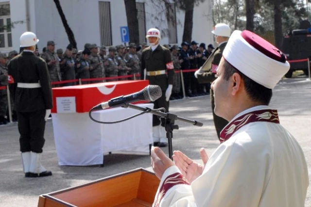 Hani'de Şehit Düşen Askerin Cenazesi Memleketine Uğurlandı