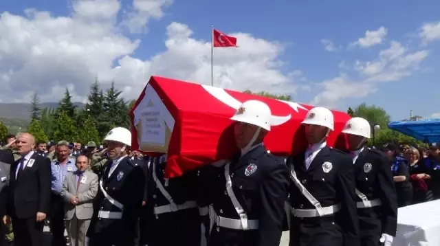 Doğum Gününde Ölen Emniyet Müdür Yardımcısı'nın Ailesi Kahroldu