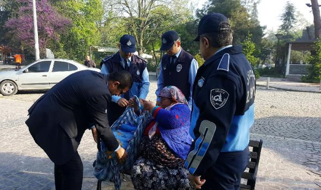 Eşinin Evden Kovduğu Kadın Parkta Uyudu