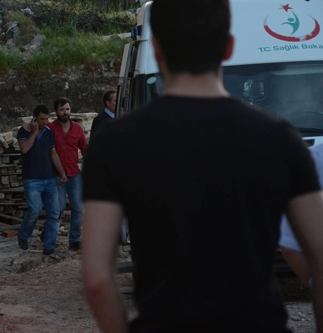 Polis, Eşiyle Barıştırınca İntihardan Vazgeçti