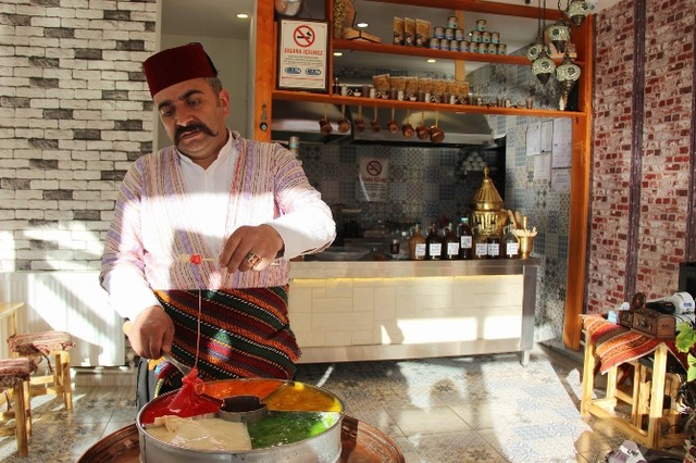 Kayserili Yerel İşletmeci Asitli İçeceklere Savaş Açtı