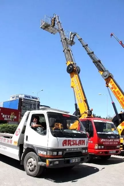 Alkol Alıp Çekici Çağıran Vatandaşa Çekicilerden Ödül