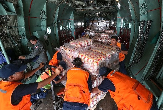 7.8'lik Deprem Felaketinde Ölü Sayısı 507'ye Yükseldi