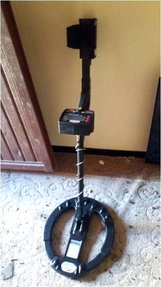Yüksekova'da Çamaşır Makinesine Gizlenmiş Askeri Kıyafet Ele Geçirildi
