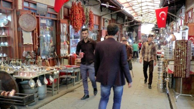 Angela Merkel'in Adı Yetti, Gaziantep'te Çarşı Pazar Hareketlendi