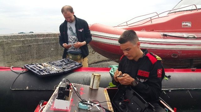 İstanbul Boğazı'nda Mahsur Kalan Ruslar Son Anda Kurtarıldı