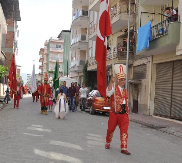 Hong Konglu Geline Türk Usulü Düğün