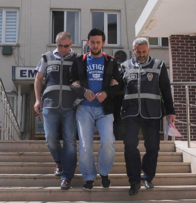 Makine Mühendisliği Öğrencisi Ürettiği 16 Kalem Tabancayla Yakalandı
