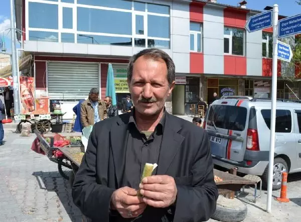 Her Derde Deva! 'Kürt Muzu' Işgın Kilosu 10 TL'ye Tezgahta