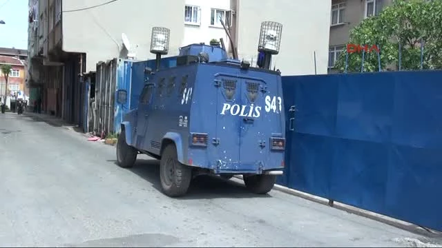 Beyoğlu'nda PTT Şubesi Silahlı Kişilerce Soyuldu