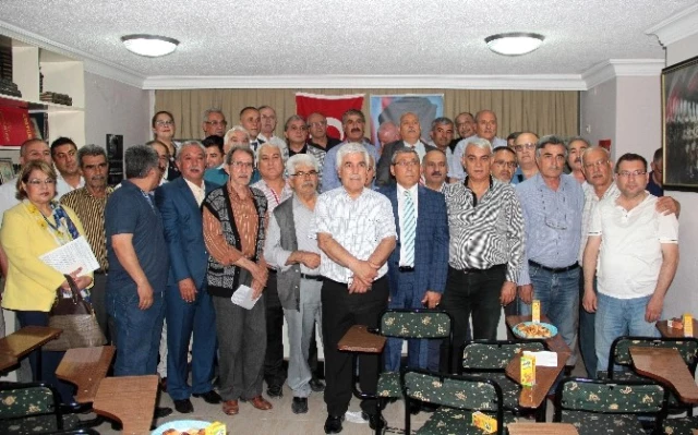 Adana'da MHP'liler Arasında Kurultay Gerginliği Yaşandı