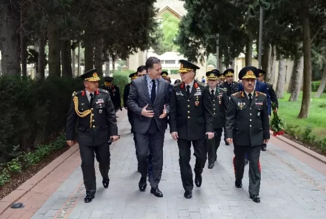 Jandarma Genel Komutanı Orgeneral Galip Mendi Azerbaycan'da