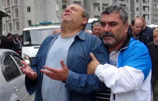 Kalp Krizinden Ölen Liseli Gözyaşlarıyla Uğurlandı