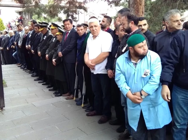 Ankaralı Şehidin Cenaze Namazına Binler Katıldı