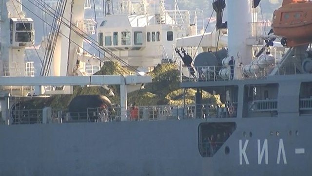 Rus Askeri Gemisi, Güvertesinde Tankla İstanbul Boğazı'ndan Geçti
