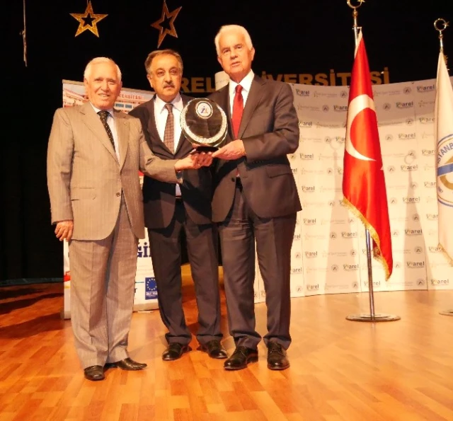Kıbrıs'ın 3'üncü Cumhurbaşkanı Eroğlu: Türkiye'nin Parasına İhtiyacımız Var