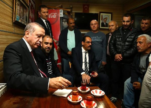 Erdoğan'dan Minibüsçülere Sürpriz Ziyaret