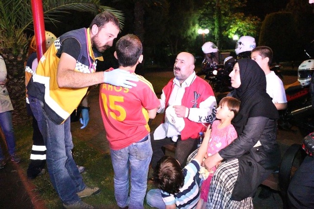 Kayıp Suriyeli Kızı Yunus Polisler Buldu
