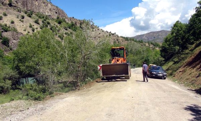 Tunceli'de PKK'lıların Tuzakladığı 200 Kiloluk Bomba İmha Edildi