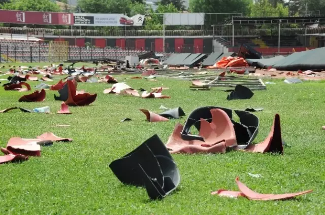 Eskişehirspor'un Stadı, Dünkü Yangın Sonrası Perişan Halde