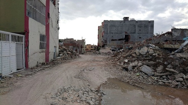 Teröristler Nusaybin'i Yerle Bir Etti
