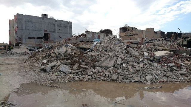 Teröristler Nusaybin'i Yerle Bir Etti
