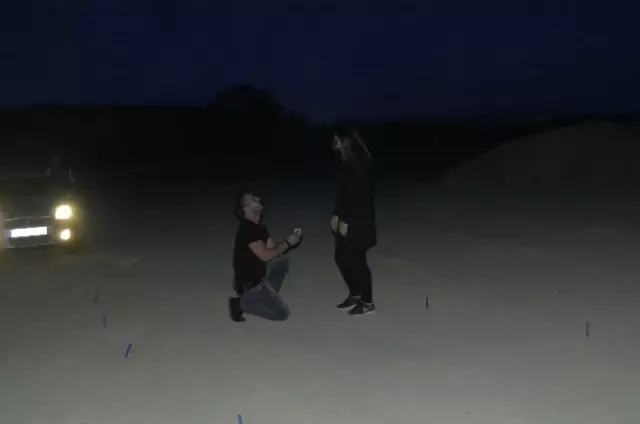 Çılgın Aşık Evlilik Teklifini Araba Camlarına Yazdı