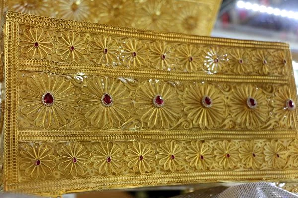 Altın Mücevher Sandığı 270 Bin Dolara Satıldı