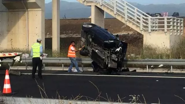 Açılışı 1 Ay Önce Yapılan Otobanda Feci Kaza! 3'ü Ağır, 4 Kişi Yaralandı