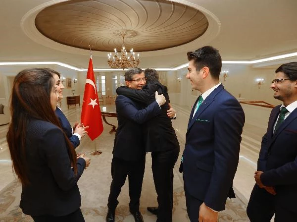 Başbakan Davutoğlu, Çankaya Köşkü'nün Son Misafirlerini Ağırladı