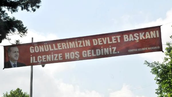 Erdoğan'ın Memleketi Güneysu, Başkanlık Afişleriyle Donatıldı