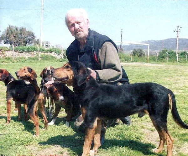 Yunanistan'a 'Zağar' Köpeği Tepkisi