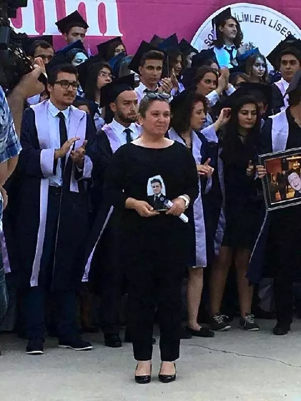 Diplomasını Almaya Ömrü Yetmedi