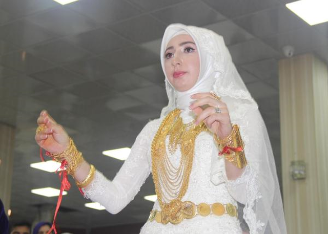 Urfalı İş Adamı Ömer Eyüpoğlu'nun Oğlunun Düğününde Dolarlar Havada Uçtu