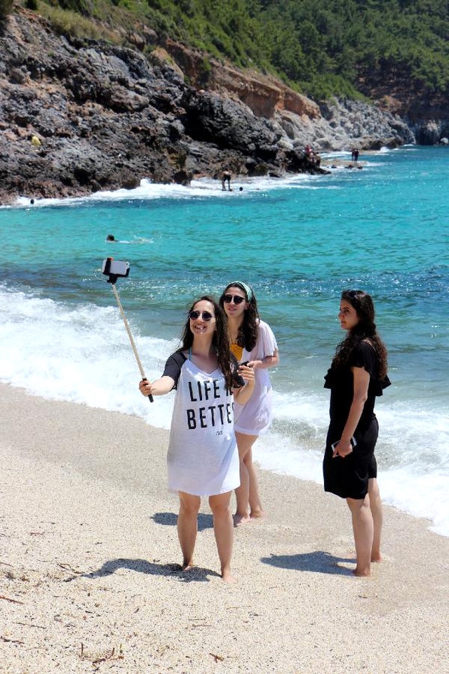 Yaz Geldi Alanya Sahilleri Şenlendi
