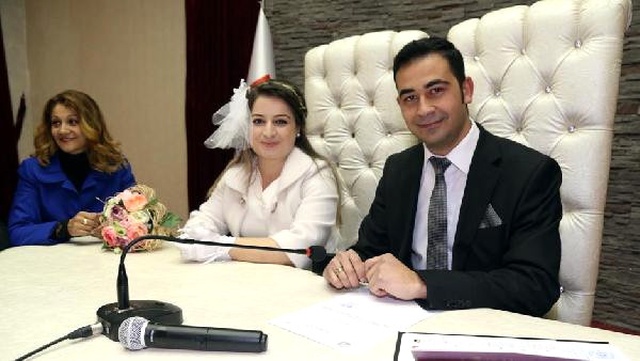 Evlenecek Çiftler Uyumlu Nikah Tarihi İçin 6.6.2016' ya Akın Ettiler