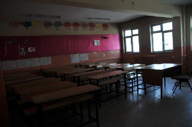 Yüksekova'da Ders Zili Çaldı