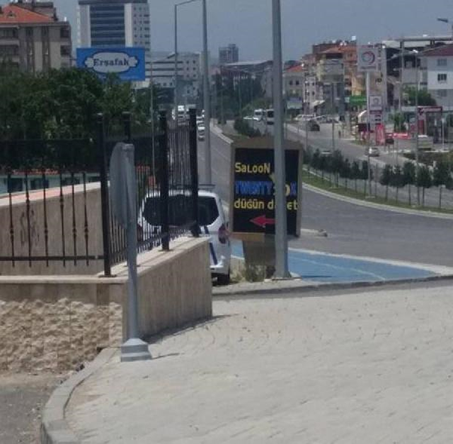 Radar Aracına Korku Filmi Gibi Fragman Yapıp Facebook'ta Paylaştılar